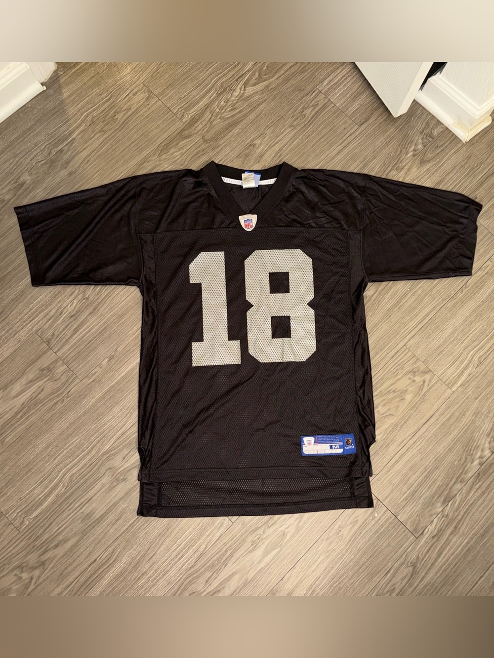 Oakland Raiders Jersey Mens Medium Black NFL Football Randy Moss 18 Reebok